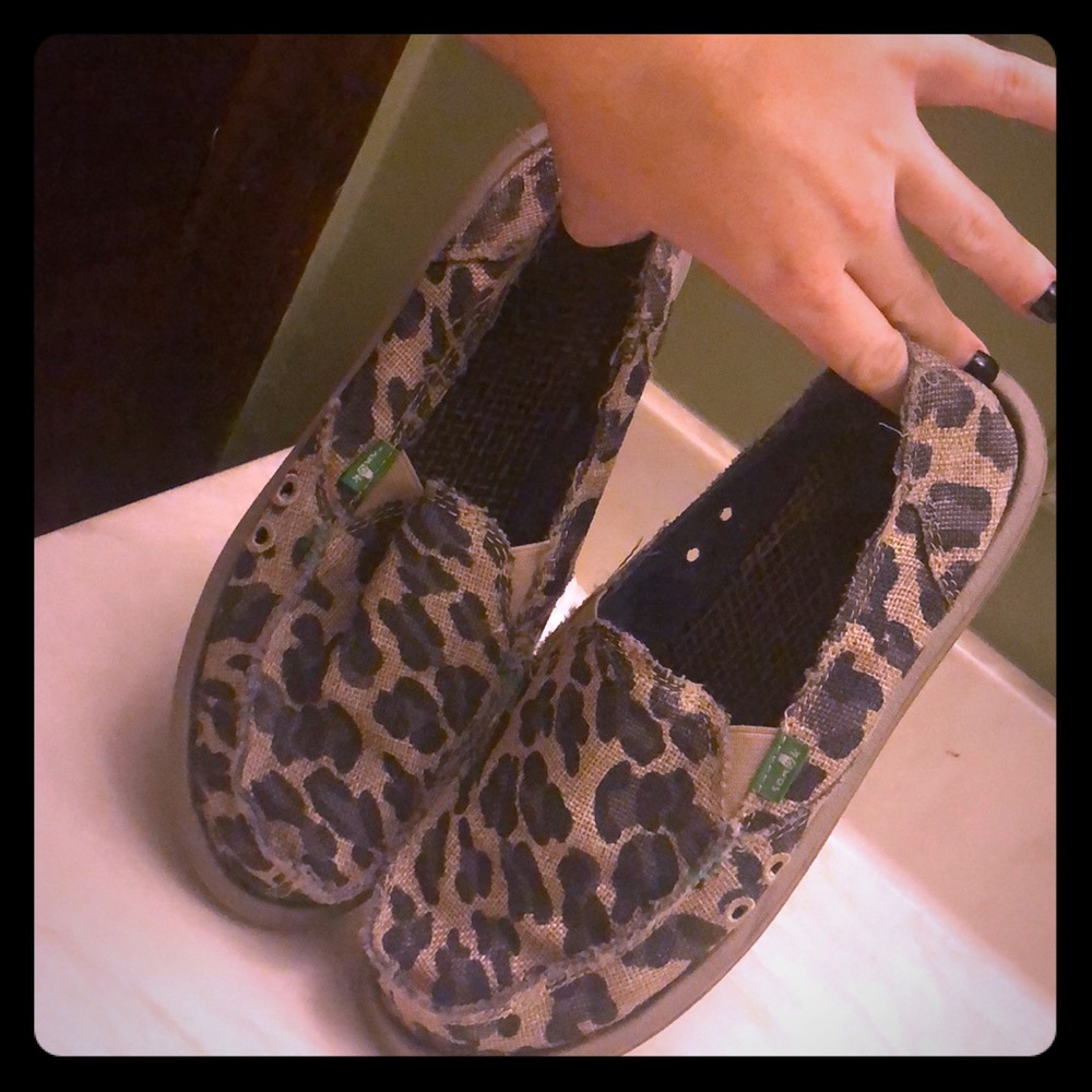 Sanuks